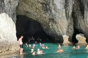 Cpt Marko - Blue Lagoon & Turtle Cruise with Optional Lunch - Blue Lagoon Stop: Snorkel Gear, Bright Water, and One Hour to Do It Right