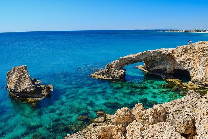 Larnaca Airport To Ayia Napa up to 4 passengers - How the pickup really works at arrivals exit