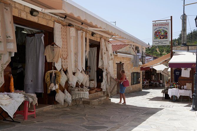 Troodos Mountains 4x4 Tour with Meze Lunch from Larnaca - Troodos by 4x4: why this day works