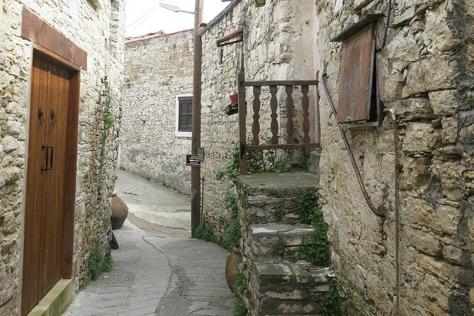 Troodos Mountains Villages: All Inclusive Food & Wine Day Tour - Pickup in Larnaca and a small-group, no-fuss rhythm