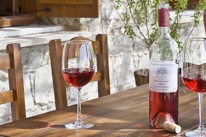 Wine Tasting and Winery Tour in Lemona Village, Paphos - Your Wine Tasting Flight: Xynisteri, organics, and Muscat